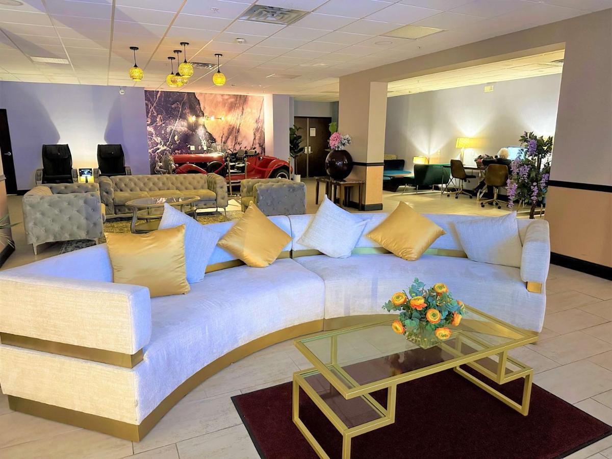 Albany Airport Inn Bagian luar foto