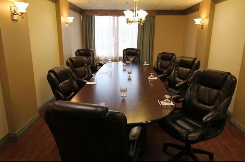 Albany Airport Inn Bagian luar foto