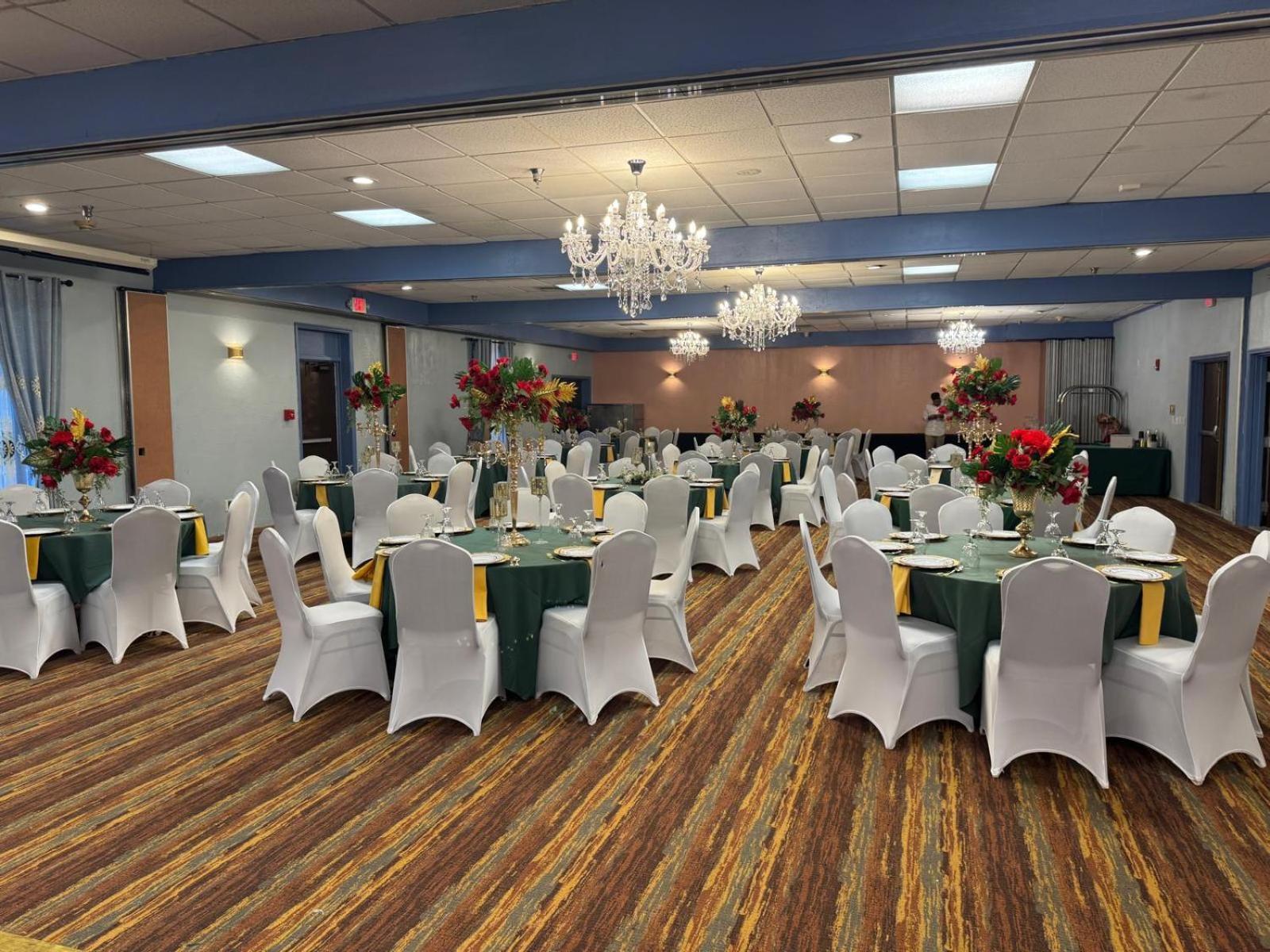 Albany Airport Inn Bagian luar foto